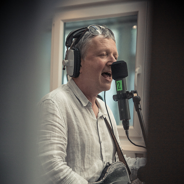 Interview: Glenn Tilbrook